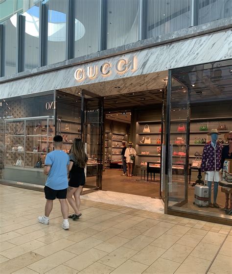 gucci yorkdale mall address|gucci outlet toronto premium.